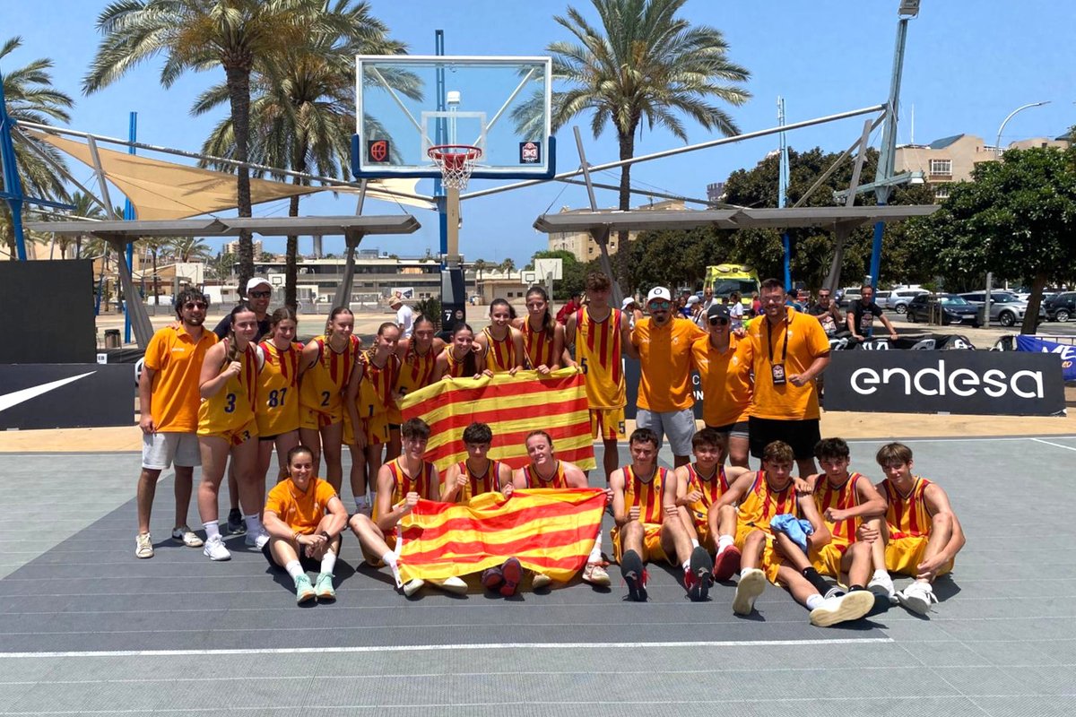 FCBQ (@fcbq) on Twitter photo 🏆 #CatalunyaBQ al Campionat d'Espanya de seleccions #3x3basquet🏀 Melilla 2025
🥇 U15 Femenina
🥈 U13 Femenina
🥈 U13 Masculina
🥉 U15 Masculina
▶️ basquetcatala.cat/noticies/11426 | #FEB3x3U15 #FEB3x3U13 🏆 #CatalunyaBQ al Campionat d'Espanya de seleccions #3x3basquet🏀 Melilla 2025
🥇 U15 Femenina
🥈 U13 Femenina
🥈 U13 Masculina
🥉 U15 Masculina
▶️ basquetcatala.cat/noticies/11426 | #FEB3x3U15 #FEB3x3U13
