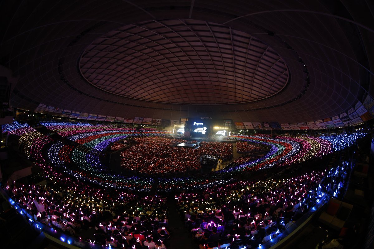 10年前に鈴木愛奈さんに会えて本当に良かったな！
オタクにも恵まれて素敵な思い出がたくさんで毎日幸せでした！
ぜーーんぶ蘇ってきて終始大泣きだったけど、今はスッキリしていて大満足で卒業

ラブライブサンキュー！
長い間ありがとうございました！！！
#Aqours #lovelive
#Aqours_finale_Day2