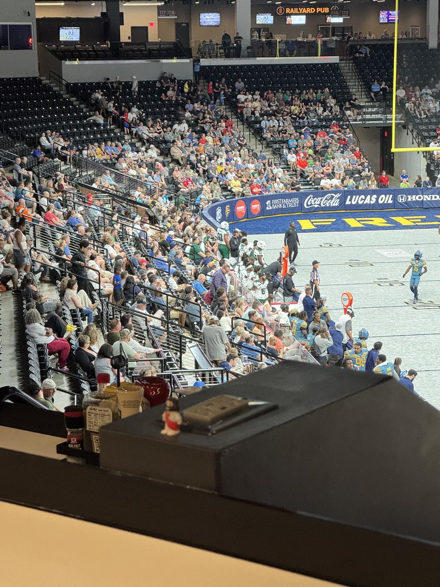 FatDag's tweet image. Hope whoever found him - got a huge smile and filled a small piece of their heart with joy! #findingJesus