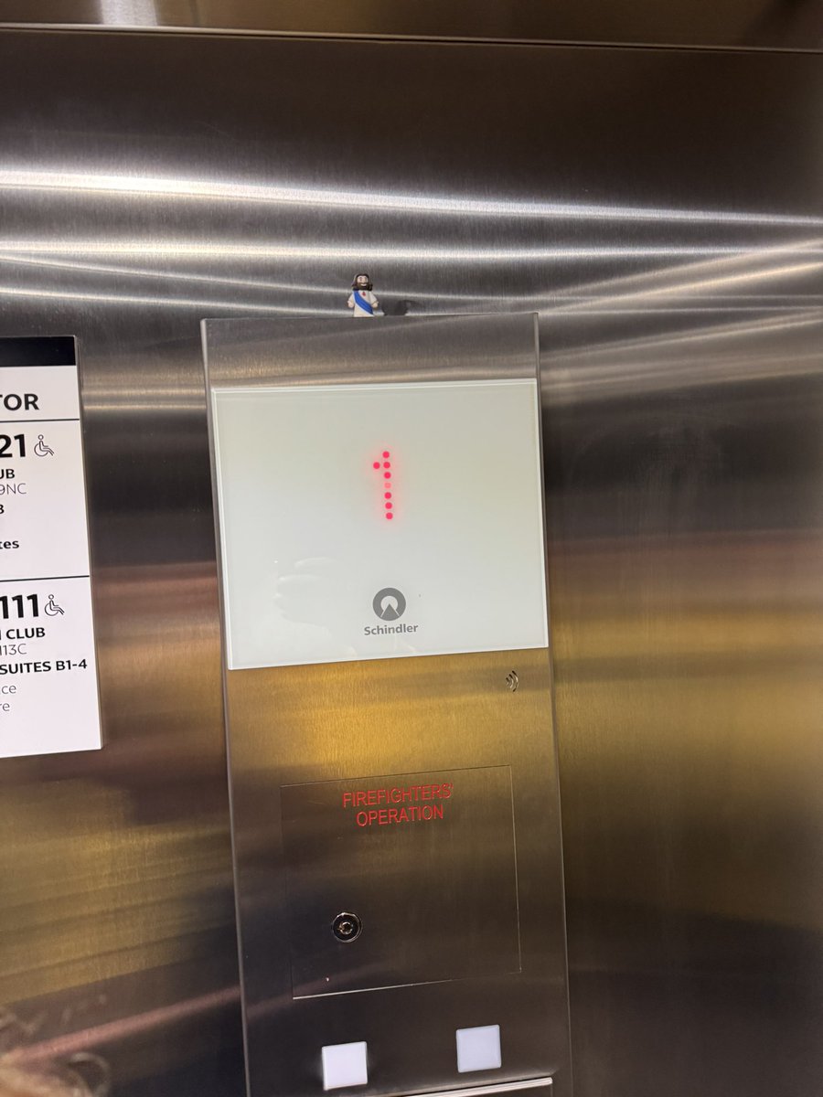 FatDag's tweet image. Hope whoever found him - got a huge smile and filled a small piece of their heart with joy! #findingJesus