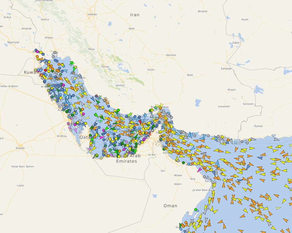 Το κοινοβούλιο του Ιράν αποφάσισε να κλείσουν τα Στενά του Ορμούζ.
Ας ετοιμαστούμε να πληρώνουμε τη βενζίνη 3 ευρώ και να ευχαριστούμε τον Τραμπ που μας έσωσε από τα ανύπαρκτα πυρηνικά των «μουλάδων»