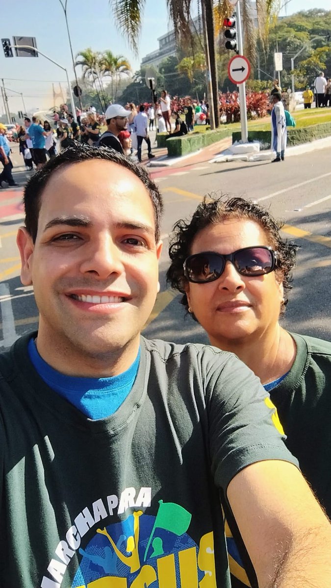 rodricard's tweet photo. Fomos muito abençoados e impactados na 32a Marcha para Jesus! 🚶‍♀️🚶🏻‍♂️

Mais uma pra conta! 😍💪

Parte 2/4

#marchaparajesus #32marchaparajesus #marcha #deus #jesus #cristão https://t.co/tbC6A9w9cC