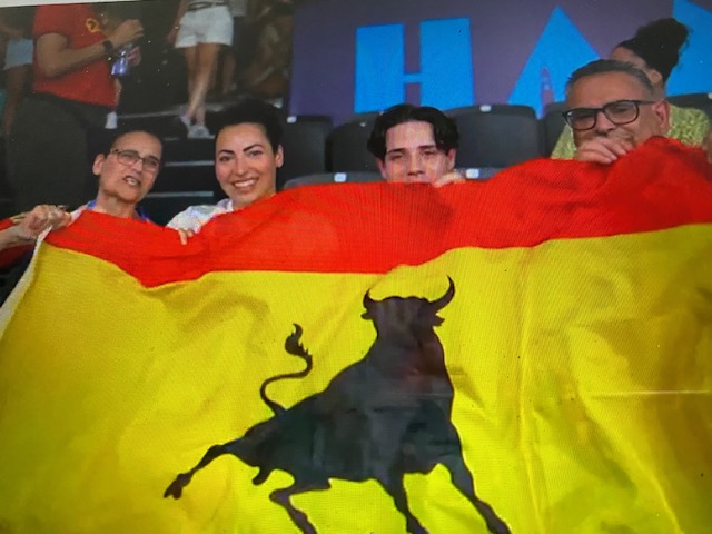 avat_ma's tweet photo. No a las banderas que hacen apología del maltrato animal = Tauromaquia. @EuroBasketWomen https://t.co/dFXfFY9XSt