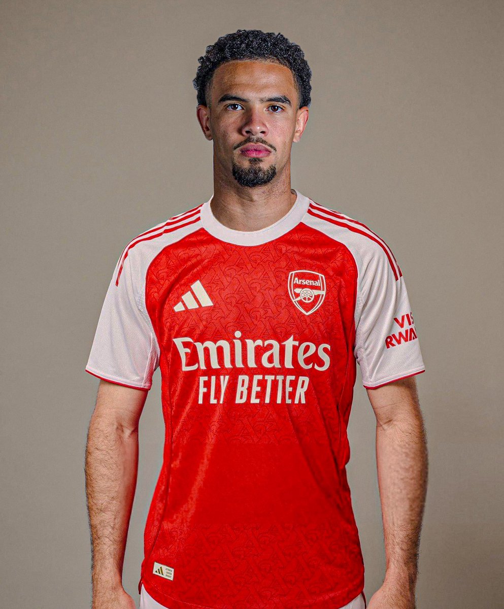 Arsenal hold a long-standing interest in PSG midfielder Warren Zaire-Emery.

The Gunners have been interested in the 19-year-old since 2023 and have enquired about the players’ availability this summer.

Warren Zaire-Emery has played 70 games in central midfield, 14 games as a