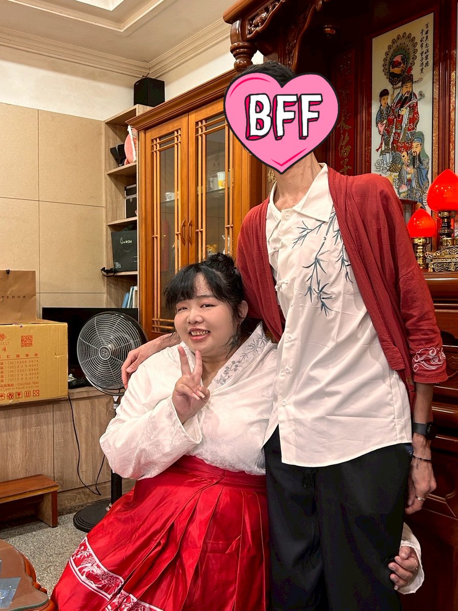 chenlengying1's tweet photo. 結婚囉 https://t.co/azM0IPFLBi