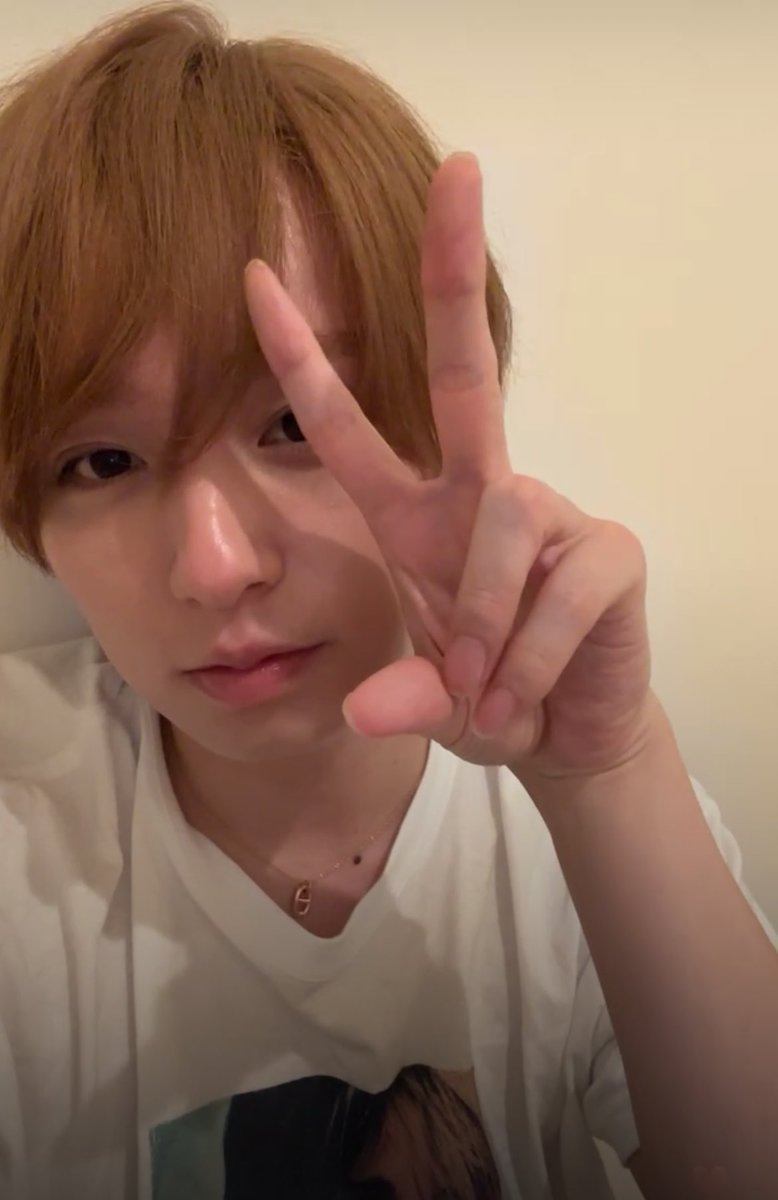 jump_tomako's tweet photo. 伊野尾くんお誕生日おめでとう‼️
ねこみみニーハイ、除夜の鐘、フリーペーパーでたくさんバズってエンタメ見れて楽しかったなぁ！！これは伊野尾くんにしかできないことだと思ってる！
本当にアイドルでいてくれてありがとう
#伊野尾慧誕生祭2025 
#伊野尾慧誕生祭
#いのすたぐらむ https://t.co/iN15sr92W8