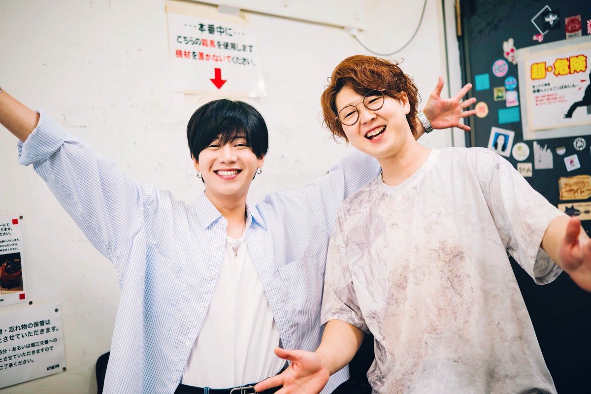 usabutasan's tweet photo. 行く度に、
改めて大���きになる2人と
2人の楽曲たち、2人が作り出す空気感*ˊᵕˋ*
今日も今日とて幸せでしたර ₃ ර
 #supabo.  #大阪 https://t.co/DJJ3K5KujI