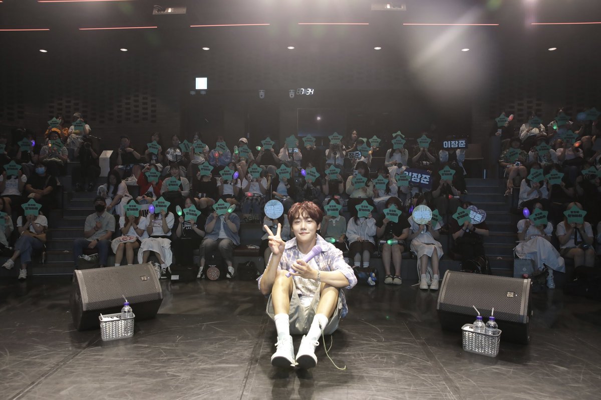 GoldenChild's tweet photo. [📸] 250622 LEE JANGJUN FANMEETING [장준타운] 

잊지 못할 하루를 선물해준 니스들 고마워요🐶
니스들과의 행복한 추억 적립 +303🧡

#GoldenChild #골든차일드 #GNCD
#이장준 #LEEJANGJUN
#장준타운 https://t.co/Zapi7CSKuZ