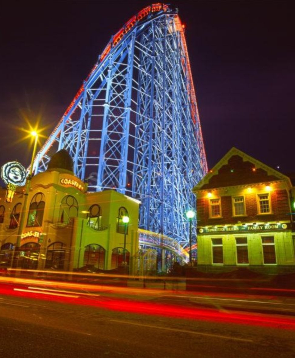 ILovePoland.net #Trzaskowski2025 (@discoverpoland) on Twitter photo <a href="/Ten_Psycholog/">Michał Chmielewski (Ten_Psycholog)</a> Ja byłam na Pepsi Big One w Blackpool.
Nie zdawałam sobie sprawy że kość piszczelowa i strzałkowa mogą przejść w stan giętkości i owinąć się wokół metalowych wsporników krzesełka z przodu...🤔
Mąż został na dole...
Było bosko choć ręce trzęsły mi się z godzinę po 😂 <a href="/Ten_Psycholog/">Michał Chmielewski (Ten_Psycholog)</a> Ja byłam na Pepsi Big One w Blackpool.
Nie zdawałam sobie sprawy że kość piszczelowa i strzałkowa mogą przejść w stan giętkości i owinąć się wokół metalowych wsporników krzesełka z przodu...🤔
Mąż został na dole...
Było bosko choć ręce trzęsły mi się z godzinę po 😂