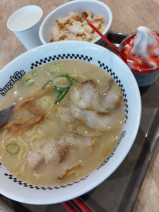 #これを見た人は無言でラーメンの画像を載せる 