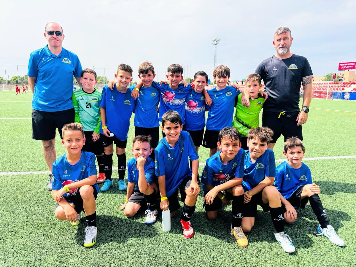 SAD Espartales Sur (@sad_espartales) on Twitter photo 🏆 <a href="/madcupofficial/">MADCUP FOOTBALL</a>
⚽ SUB-9 Grupo J
RTV S'Indioteria 7️⃣-2️⃣ Espartales Sur
🎯 Marcos
🎯 Eric
Mala primera parte ante un gran equipo con mucho jugón. En la segunda el equipo se vacía, lo da todo y finaliza con un 3-2.
¡Gran esfuerzo! 🧡🖤 🏆 <a href="/madcupofficial/">MADCUP FOOTBALL</a>
⚽ SUB-9 Grupo J
RTV S'Indioteria 7️⃣-2️⃣ Espartales Sur
🎯 Marcos
🎯 Eric
Mala primera parte ante un gran equipo con mucho jugón. En la segunda el equipo se vacía, lo da todo y finaliza con un 3-2.
¡Gran esfuerzo! 🧡🖤