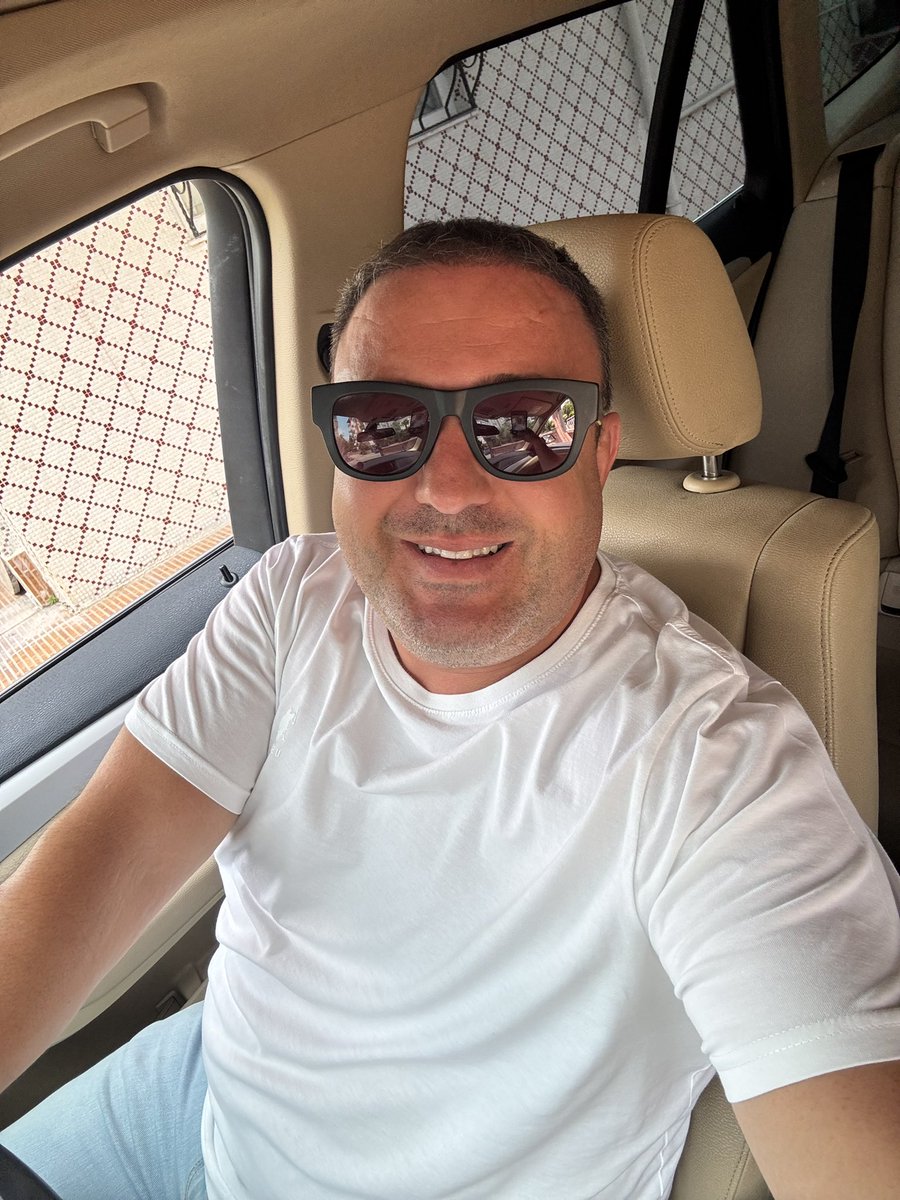 İnsanlar herkesle pasta yer,sana gelir şeker hastası olduğunu anlatır.