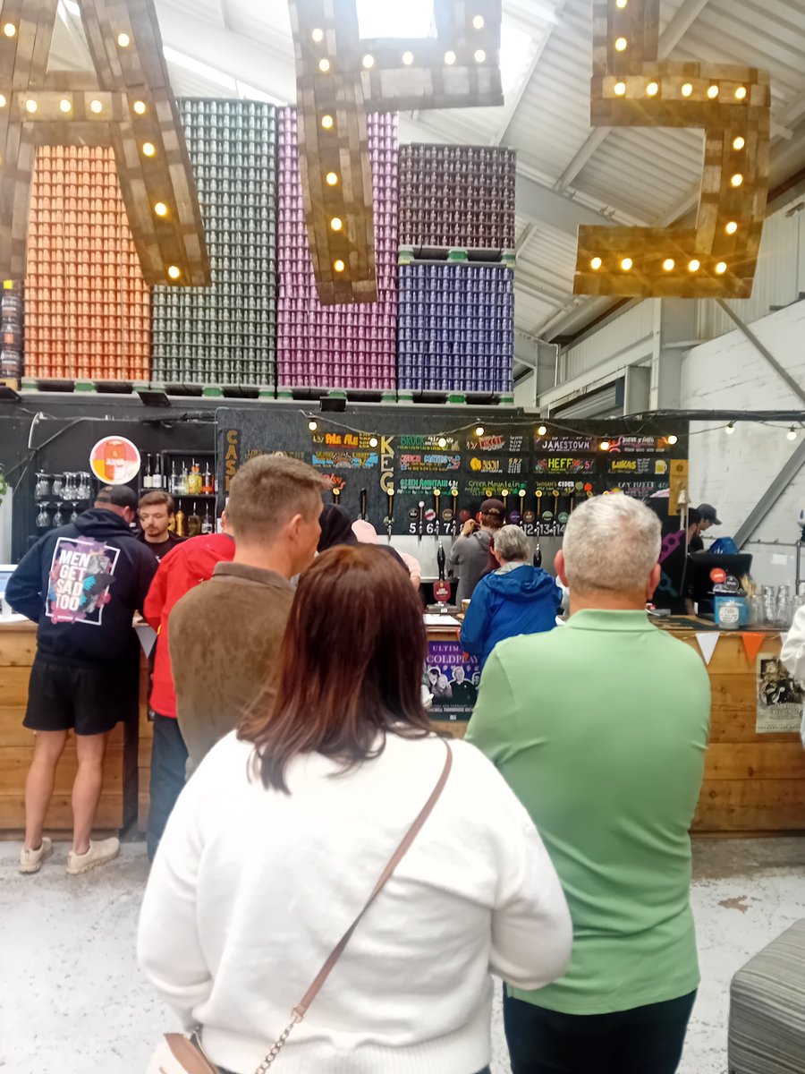 Over at <a href="/thornbridge/">Thornbridge Brewery</a> in their <a href="/thornbridgetap/">Thornbridge Tap Room & Shop</a> an amazing taproom drinking <a href="/ossettbrewery/">Ossett Brewery</a> X Thornbridge Pale Ale, Bison West Coast IPA,  Pink Grapefruit Jaipur, Northern Monk X Thornbridge Faith and Jaipur,  Brock Nitro Stout,  Encore Session IPA, all tasting great.
#Thornbridge