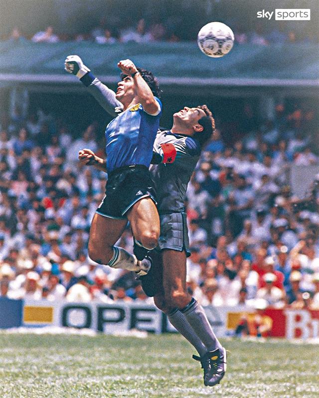 ON THIS DAY: In 1986, Diego Maradona scored his infamous 'Hand of God' goal against England, on the way to Argentina winning the World Cup 🇦🇷