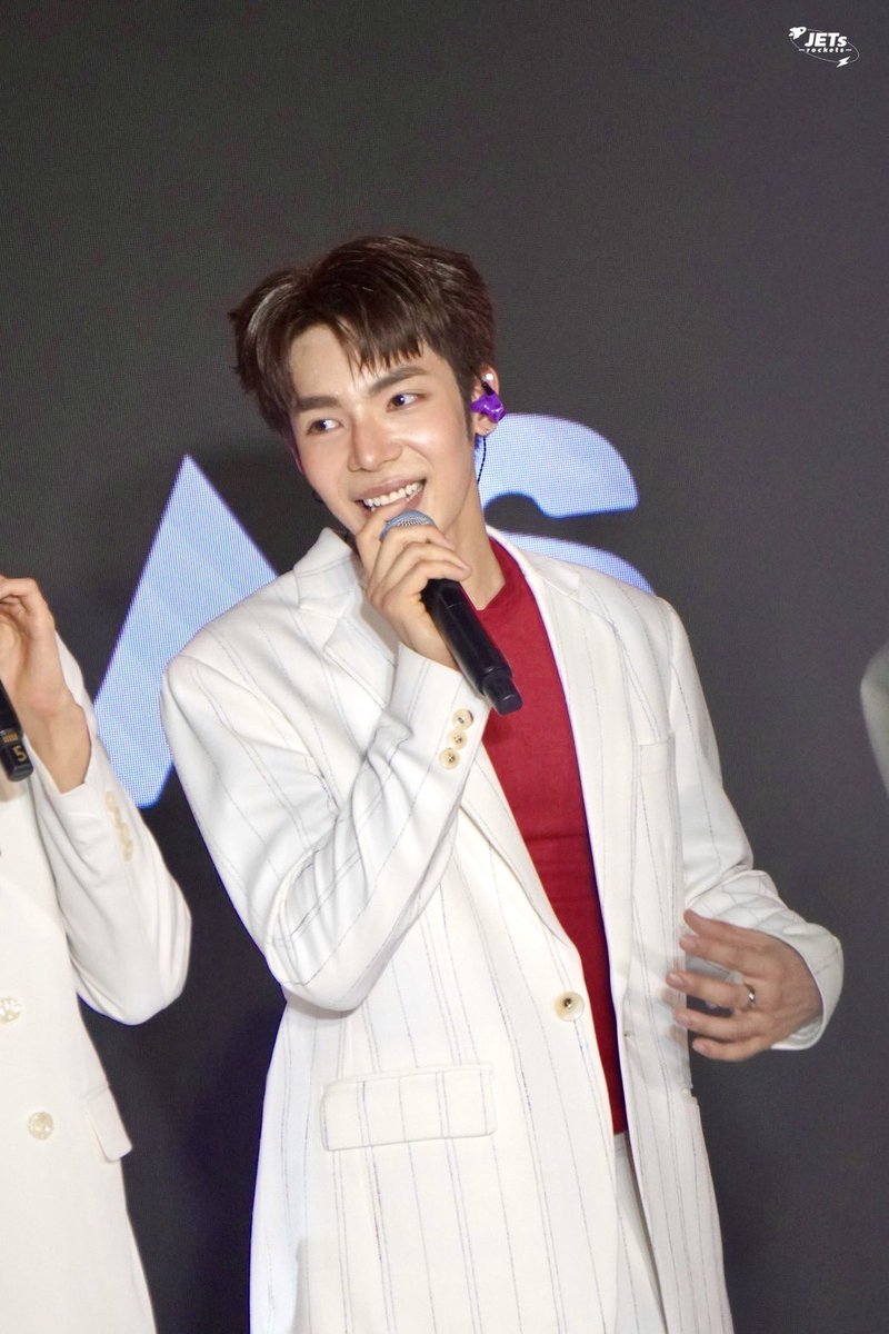 JETsRockets's tweet photo. [21.06.2025] JET AT #helloperberry

Cool guy Funny guy 😎🤍🍓

#helloperberryxATLAS 
#JetATLAS #ATLAS_TH #ATLASth
#ไฟเบอร์อั้มพัชราภา 
#Pananchita https://t.co/Tk4fzkrZR2
