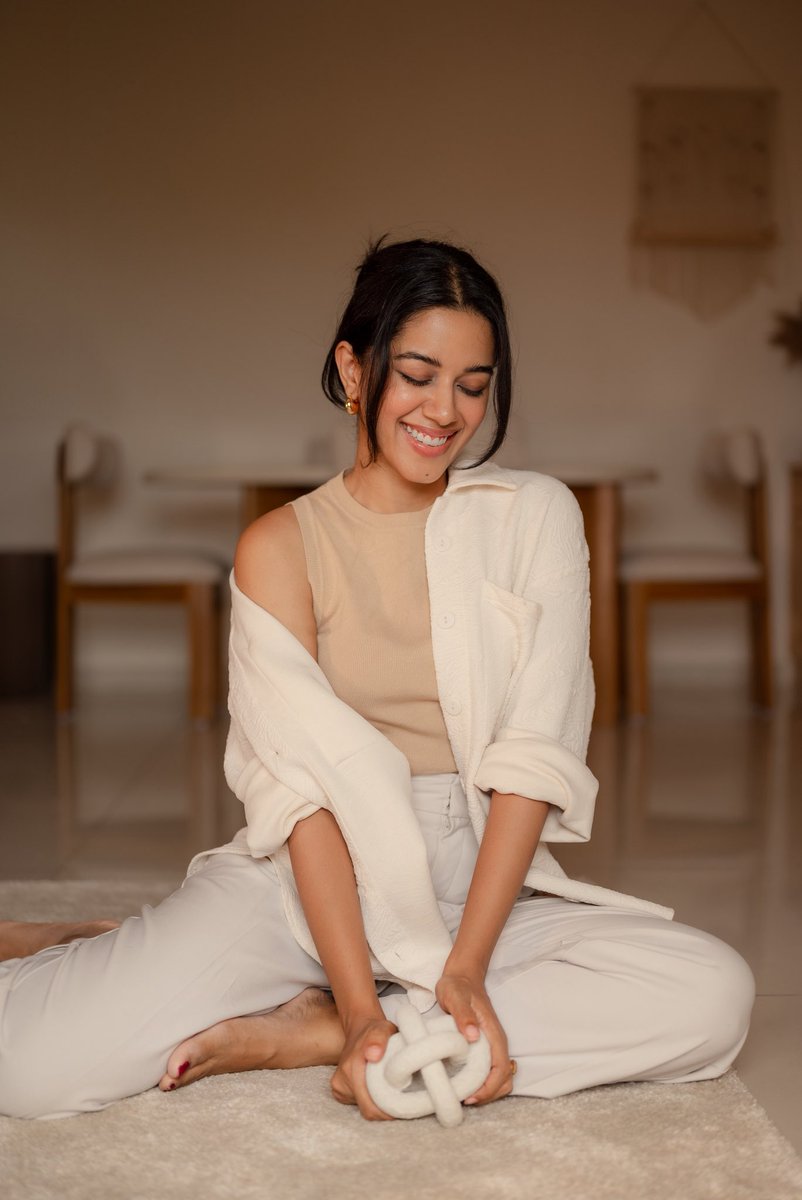 mirnalini tweet media