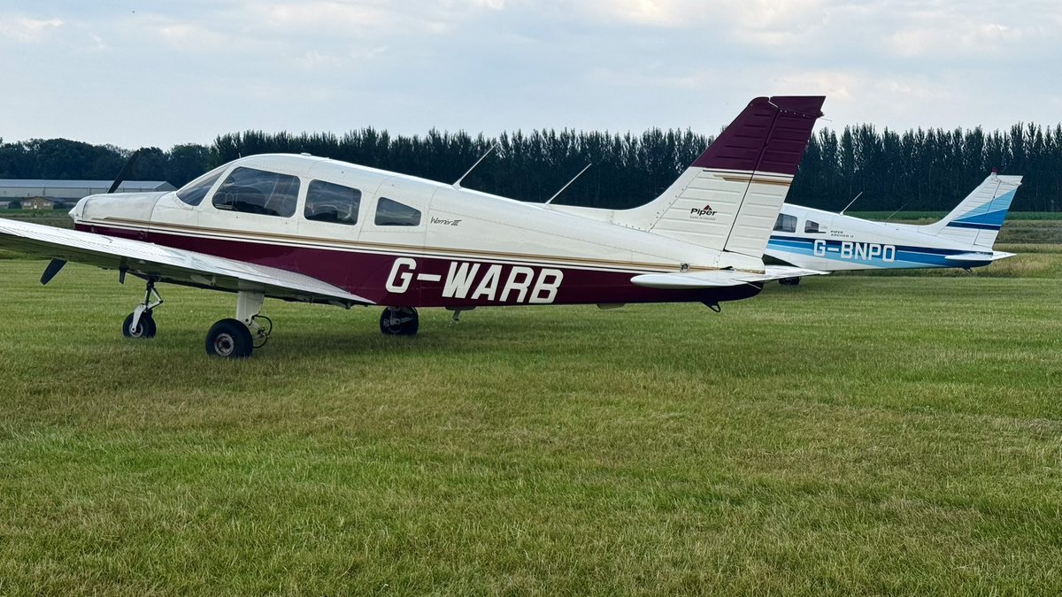 TFSegbo's tweet photo. G-WARB &amp; G-BNPO at Shobdon Airfiled’s longest day of the year BBQ fly-in 🛬☀️
.
#flyingschool #pilot #flightschool #pilottraining #pilotview #pilotlife #studentpilot #aviation #aviationlovers #aviationdaily #generalaviation #generalaviationlovers #planepics #pa28 #learntofly https://t.co/RMGzWEfQJ3