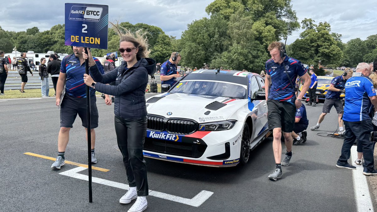 WSR (@official_wsr) on Twitter photo 🚦Race 2 here we go. We start like this (tyres)…
P7 ▶️ <a href="/JakeHillDriver/">Jake Hill</a> (soft)
P11 ▶️ <a href="/RacingRainford/">Charles.Rainford</a> (soft)
P15 ▶️ <a href="/AidenMoffat16/">Aiden Moffat</a> (hard)
P18 ▶️ <a href="/DarylDeLeon_/">Daryl DeLeon</a> (soft)
📺 ITV4 now for live coverage. See you at the 🏁 🚦Race 2 here we go. We start like this (tyres)…
P7 ▶️ <a href="/JakeHillDriver/">Jake Hill</a> (soft)
P11 ▶️ <a href="/RacingRainford/">Charles.Rainford</a> (soft)
P15 ▶️ <a href="/AidenMoffat16/">Aiden Moffat</a> (hard)
P18 ▶️ <a href="/DarylDeLeon_/">Daryl DeLeon</a> (soft)
📺 ITV4 now for live coverage. See you at the 🏁
