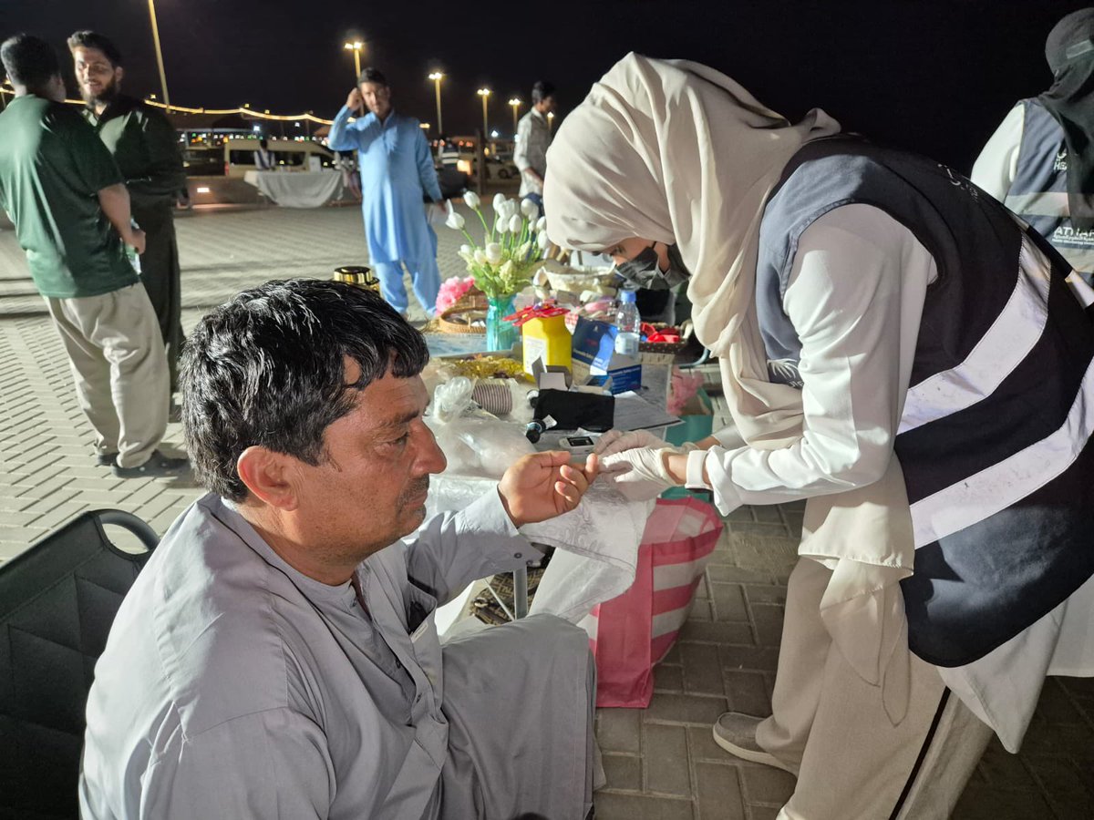 e1__sgh's tweet photo. في إطار الجهود المستمرة للتوعوية يواصل مستشفى سلوى العام بشبكة الخدمات الصحية الطرفية أحد مكونات تجمع الشرقية الصحي و بالتعاون مع بلدية سلوى و بدعم من فريق التطوع الصحي المبادرة التوعوية "سافر بصحة"وذلك لتوعية المجتمع بأھمية معرفة ومتابعة مؤشراتهم الحيوية و رفع مستوى الوعي الصحي https://t.co/a7P4vzND5Z