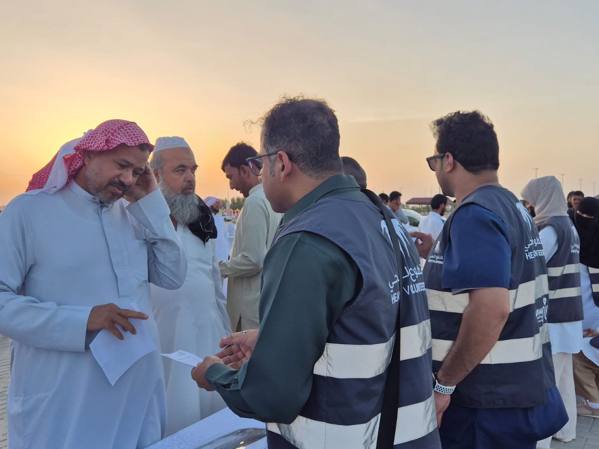 e1__sgh's tweet photo. في إطار الجهود المستمرة للتوعوية يواصل مستشفى سلوى العام بشبكة الخدمات الصحية الطرفية أحد مكونات تجمع الشرقية الصحي و بالتعاون مع بلدية سلوى و بدعم من فريق التطوع الصحي المبادرة التوعوية "سافر بصحة"وذلك لتوعية المجتمع بأھمية معرفة ومتابعة مؤشراتهم الحيوية و رفع مستوى الوعي الصحي https://t.co/a7P4vzND5Z