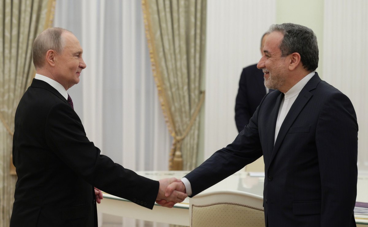 ⚡️BREAKING 

The Iranian Foreign Minister is meeting Putin today and is expected to hold Serious Talks