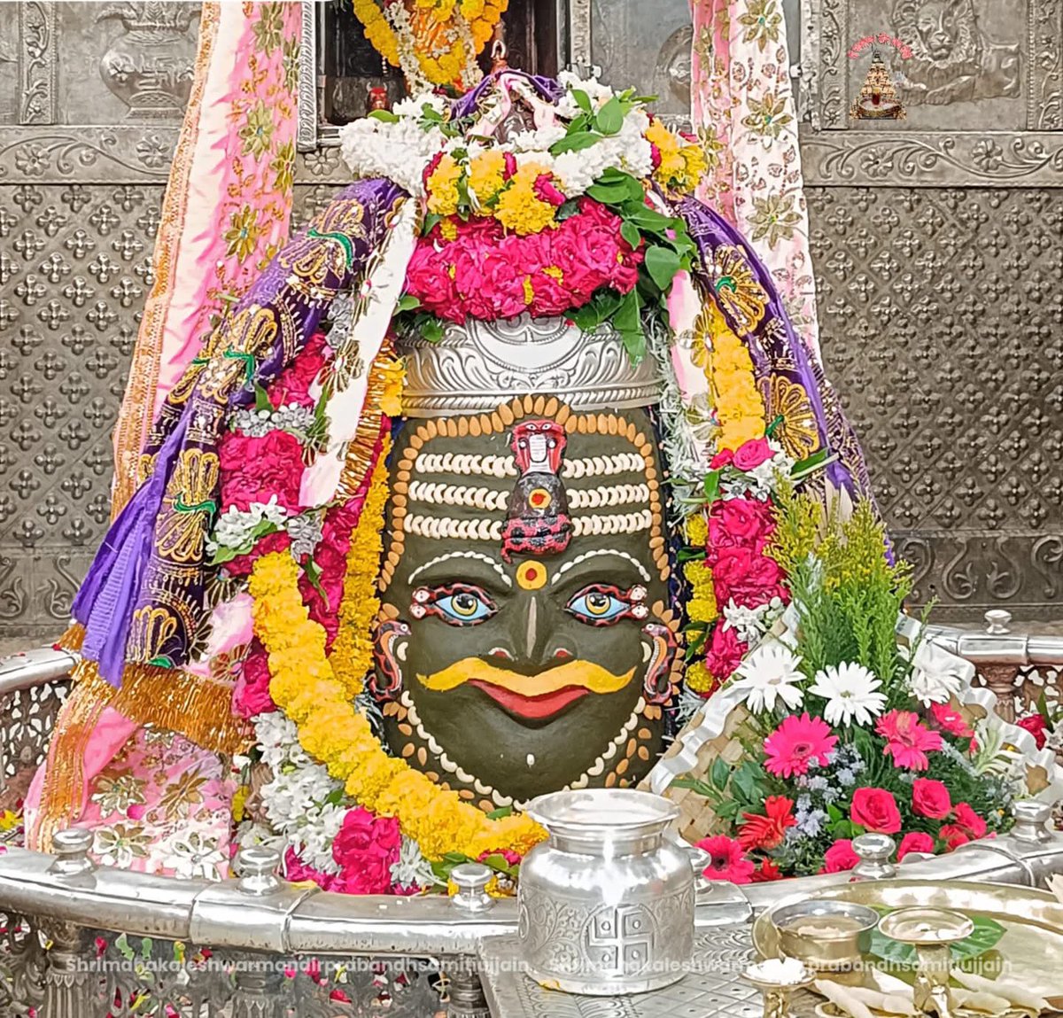 श्री महाकालेश्वर ज्योतिर्लिंग जी के आज के संध्या आरती शृंगार दर्शन  22.06.2025