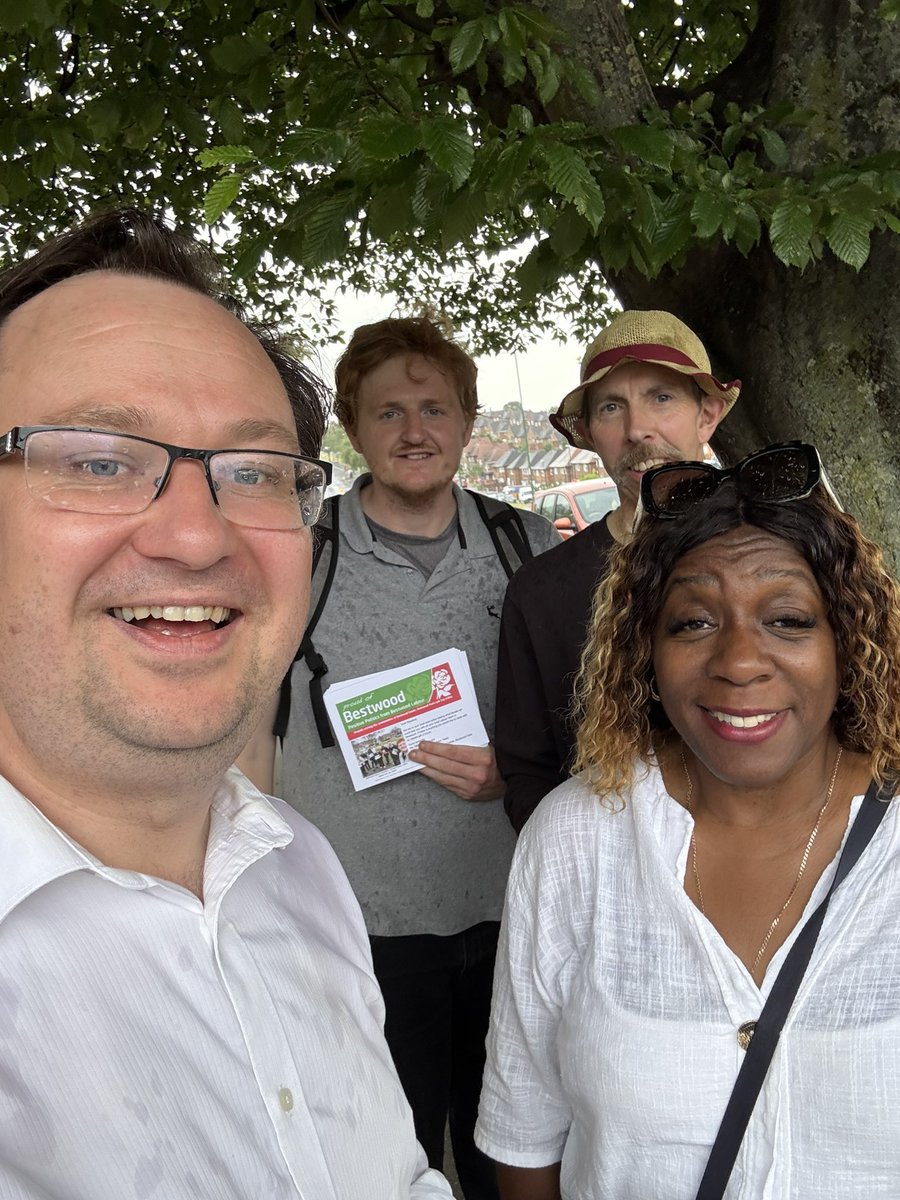 Two great sessions in #Bestwood today with our great local councillors. 

First was scorching hot, the second it was tipping it down!