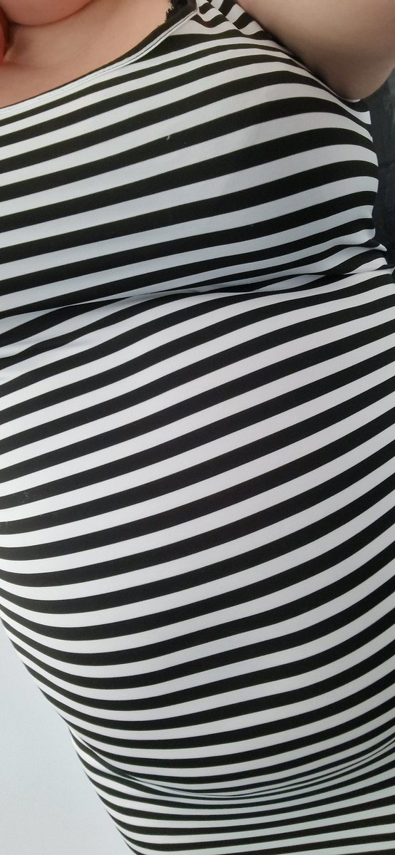 Brookes_69's tweet photo. #Bigbellies  #fat #fatty #plussize https://t.co/JuoOa2xeSG