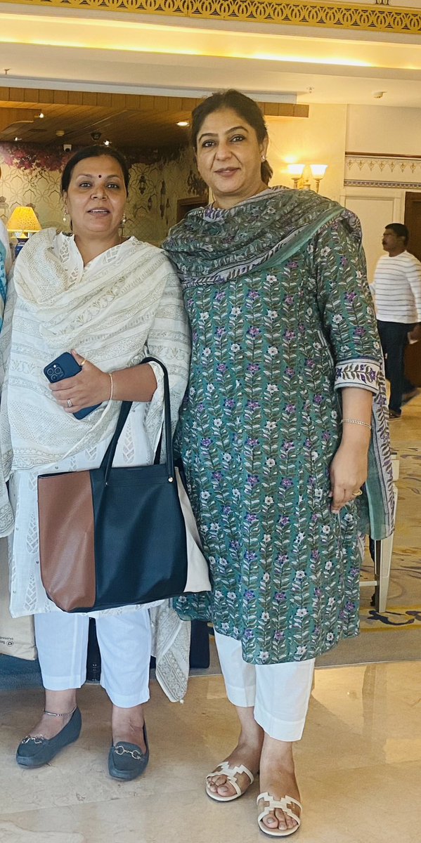 parmindercwc's tweet image. Happy Birthday to my sister, mentor, and role model the Honourable Minister @DipikaPS ji.

Your courage, leadership and dedication to serving shine brightly. Thank you for paving the path for so many of us. May God give you the strength and success in your life.
Happy birthday!🤍