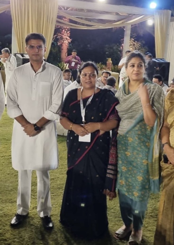 parmindercwc's tweet image. Happy Birthday to my sister, mentor, and role model the Honourable Minister @DipikaPS ji.

Your courage, leadership and dedication to serving shine brightly. Thank you for paving the path for so many of us. May God give you the strength and success in your life.
Happy birthday!🤍