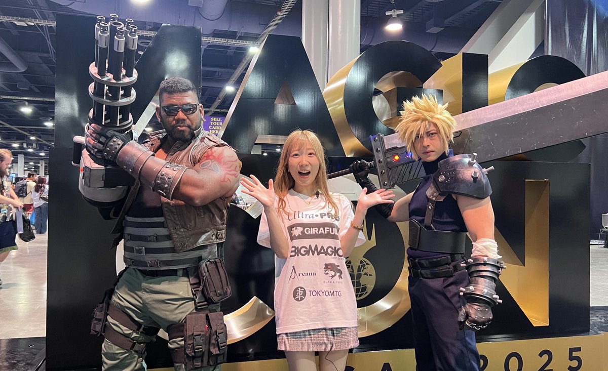 流石にホンモノすぎるバレットとクラウドと
３人パーティー組めた！！！#MCvegas