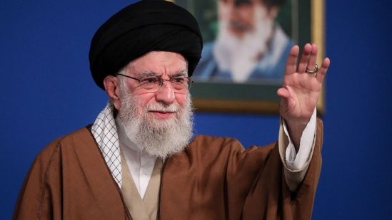 narrativepk_'s tweet photo. 🚨🇮🇷 BREAKING: Iranian official says Iran now has a "legal right" to withdraw from the Nuclear Non-Proliferation Treaty. https://t.co/dRKpTzLHdY