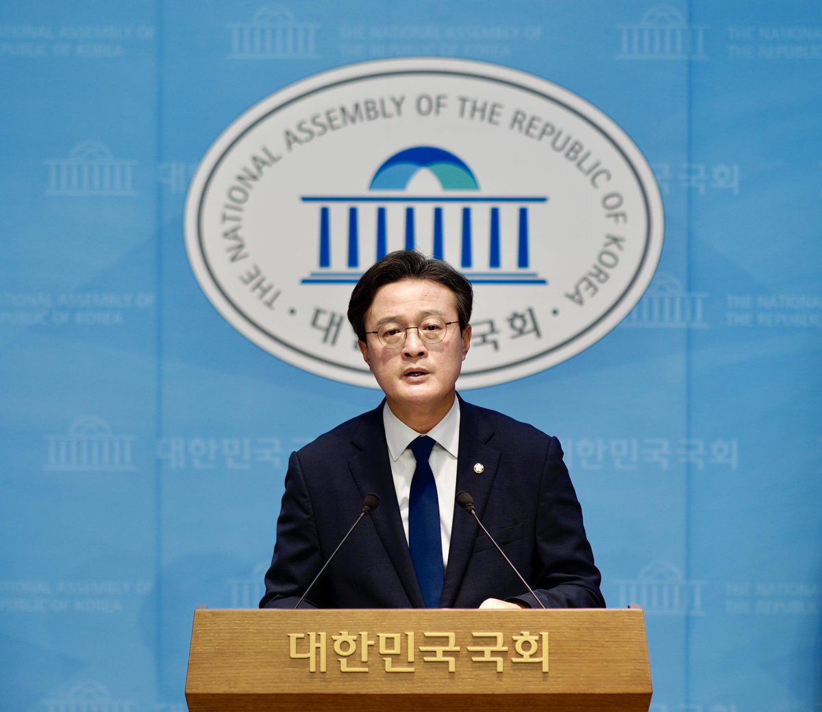 김민석 논문 비판자들이여, 연구 좀 하고 비판해라 [김민석-Log]

newjournalist.today/detail.php?num…

#이재명정부 #김민석 #김민석논문 #반도자 #도북자