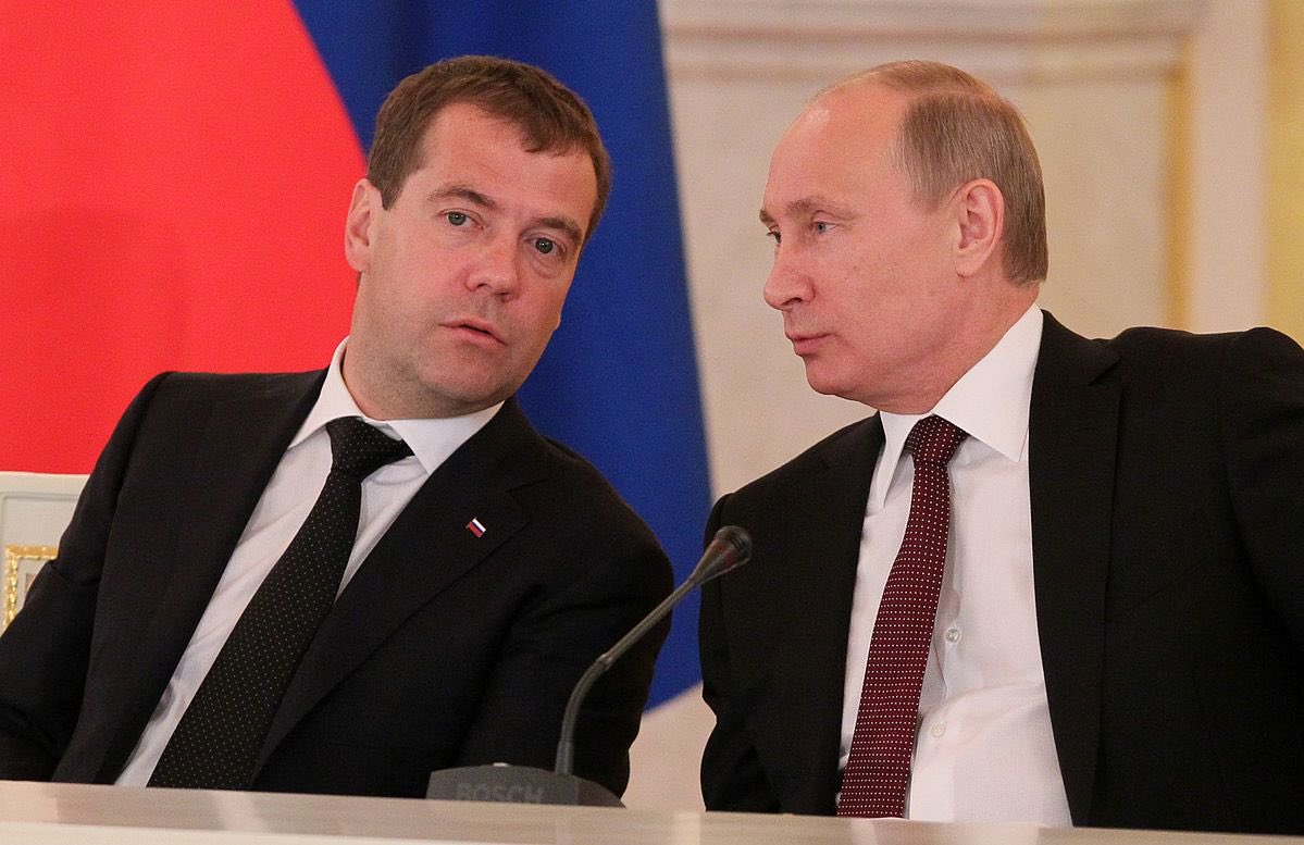 ElectionWiz's tweet photo. REPORT: Dmitry Medvedev, deputy chair of Russia’s Security Council, claims several countries are now prepared to directly supply Iran with their own nuclear warheads following the U.S. attacks. https://t.co/76ZI73mcBj