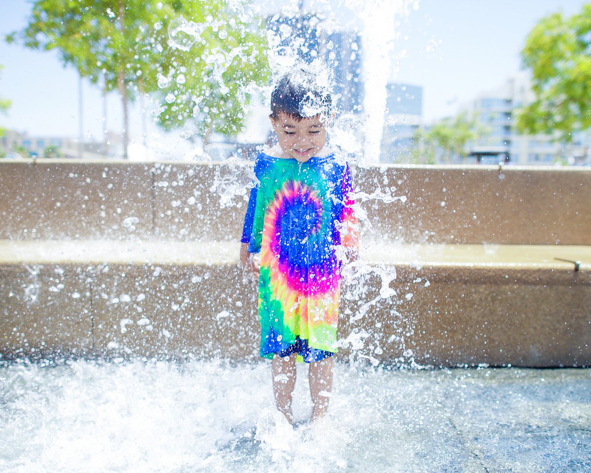 Did you hear? Splash pads are running from 10 a.m. until 9 p.m. until the weather cools down on Wednesday. Take the kids to play and cool off at one of our splash pads! 💦

Splash Pads: oakville.ca/parks-recreati…