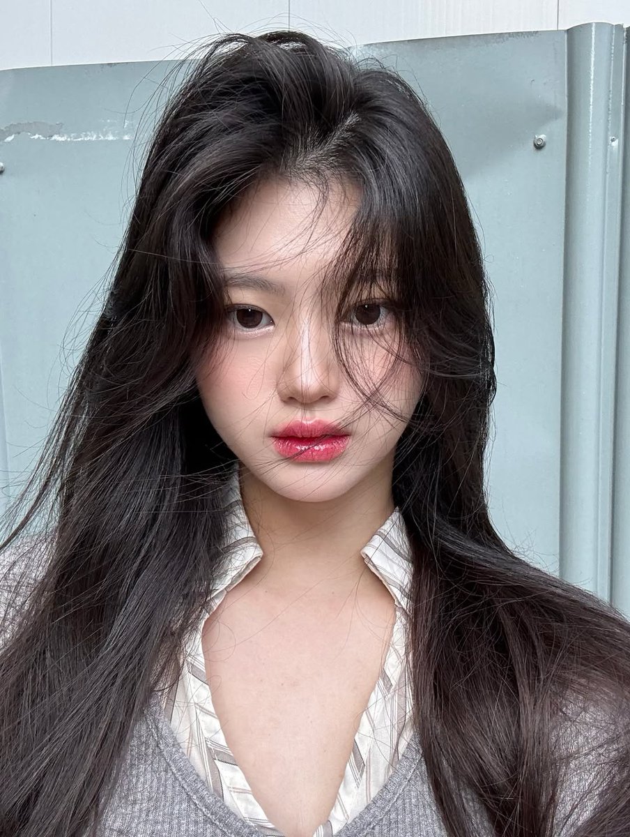 Hayoung. tweet media