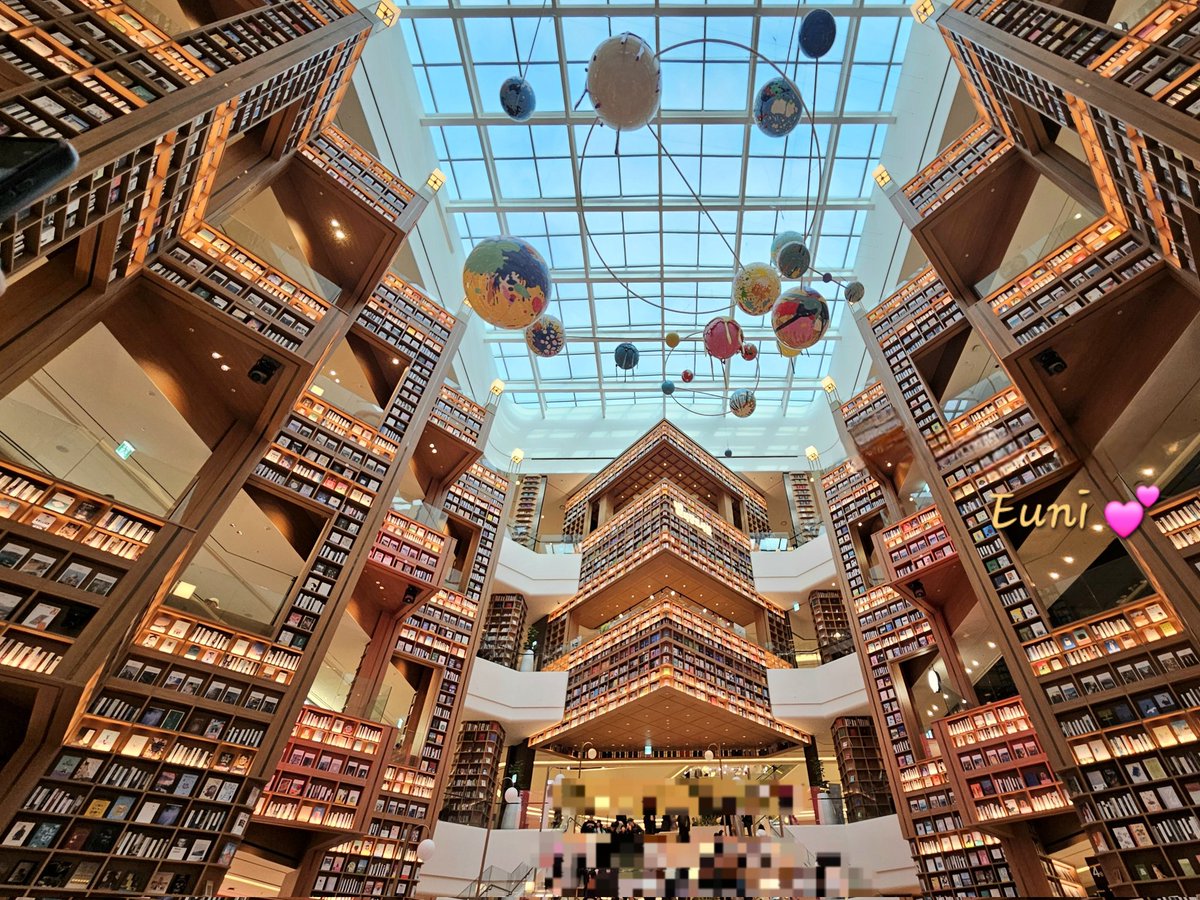 조망간,,
다시 방문 예정.
 
#스타필드수원
#별마당도서관
#조숙한차림으로