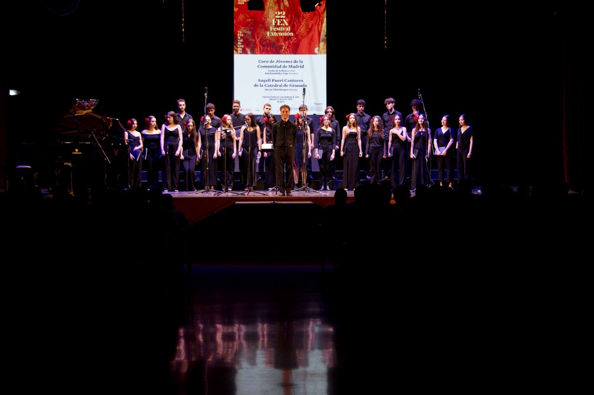 FestivalGranada's tweet photo. 🎶El #FEX llegó ayer a Las Gabias con un recital coral protagonizado por dos magníficos coros juveniles: El Coro de Jóvenes de la Comunidad de Madrid y el Coro Angeli Pueri Cantores de la Catedral de Granada

👥Entidad protectora @fundlacaixa
📸 J.M. González / Teresa Montellanos https://t.co/2m9IVgqJ1M