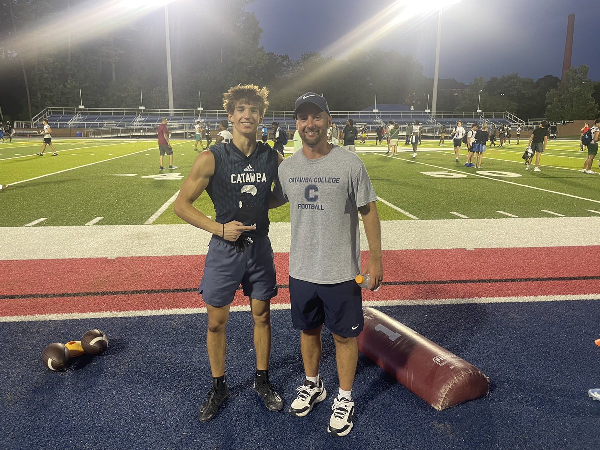 SotoKelly8's tweet image. Blessed & grateful for the opportunity to compete @CatawbaFootball camp under the lights!! Really appreciate the coaches for taking time to talk with me after the camp! Looking forward to coming back in the Fall for a home game!! @tyhaines16 @CoachVellucci @JSoftcheck…