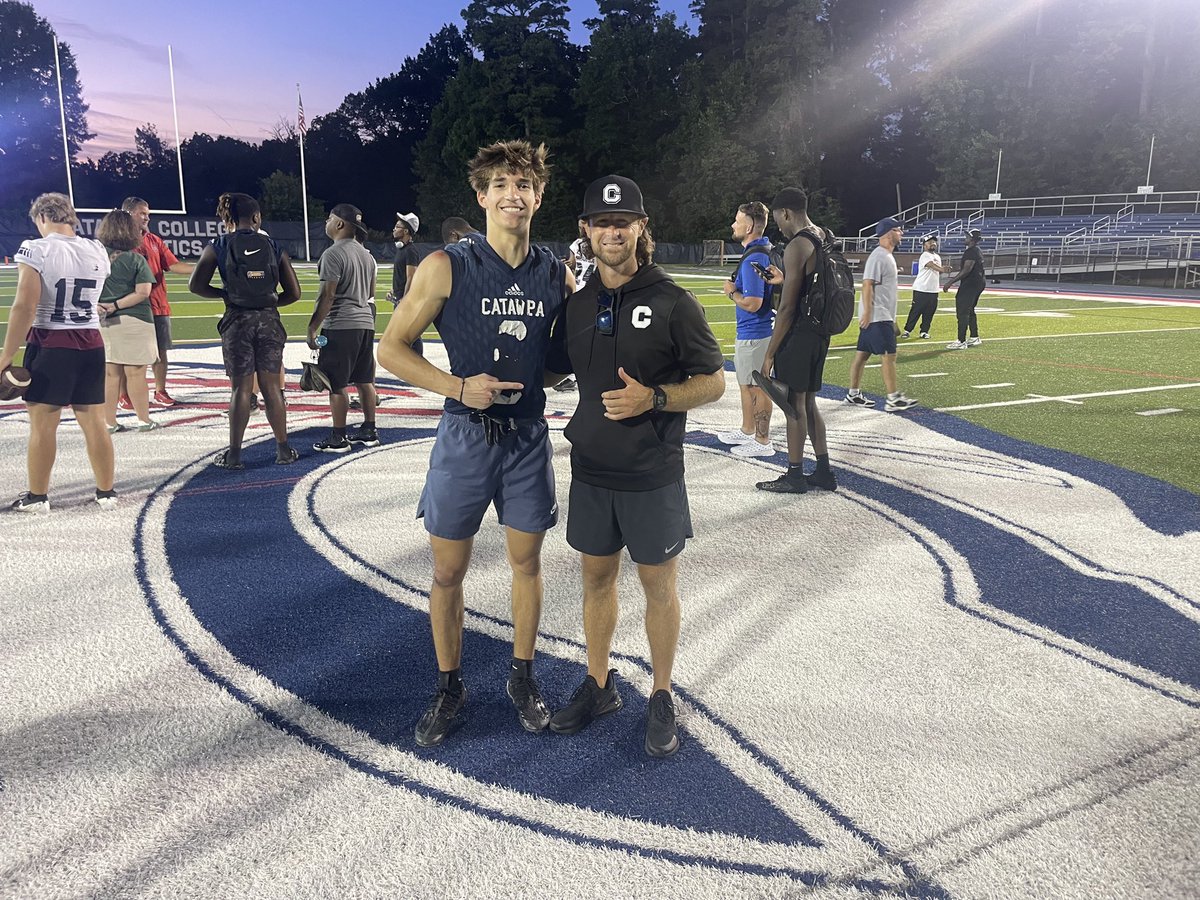 SotoKelly8's tweet image. Blessed & grateful for the opportunity to compete @CatawbaFootball camp under the lights!! Really appreciate the coaches for taking time to talk with me after the camp! Looking forward to coming back in the Fall for a home game!! @tyhaines16 @CoachVellucci @JSoftcheck…