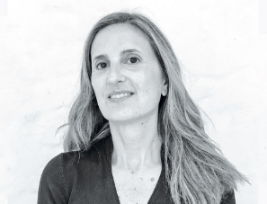 🔹Esta es la Paulita Escobar, la que se pega con una piedra en el pecho por el feminismo✊

Pero nunca se le vio muy indignada por el maltrato de Boric a su jefa de prensa, ni menos por el caso Monsalve

Para ella el único peligro para las mujeres es Kast.

Así con la Paulita.