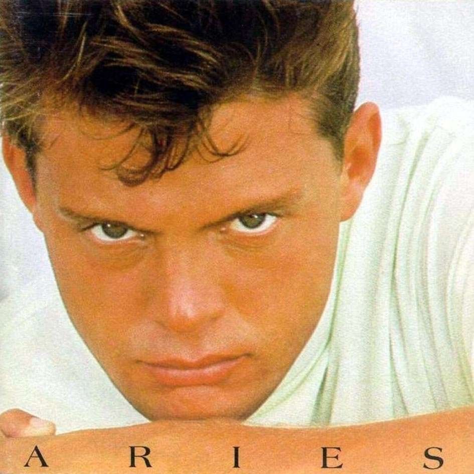 LUISMIARCHIVE's tweet photo. Hoy se cumplen 32 años del disco Aries de Luis Miguel. Comenta cuál es tu canción favorita de este disco. ☀️ https://t.co/0ygStBFL5r