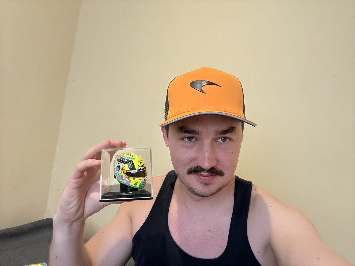 Львівський сирник tweet media