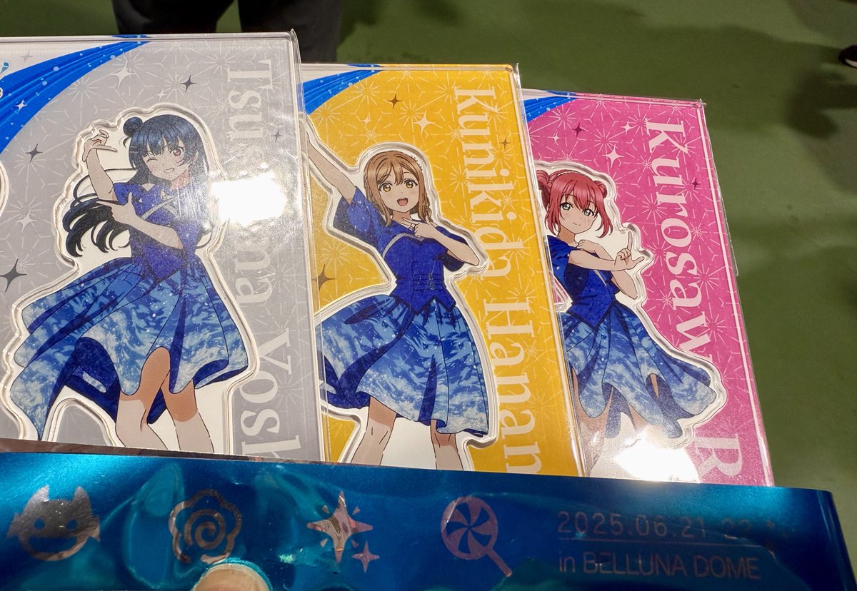 dorochan_attack's tweet photo. 愛しい時間だった、皆の想いは1つだった。
10年間、本当にお疲れ様！

人生捧げてくれて、私の大好きなAqoursのままでいてくれてありがとう

忘れないからね Aqoursも沼津も🌊
#Aqours_finale_Day2 https://t.co/RPTs5kTfnW