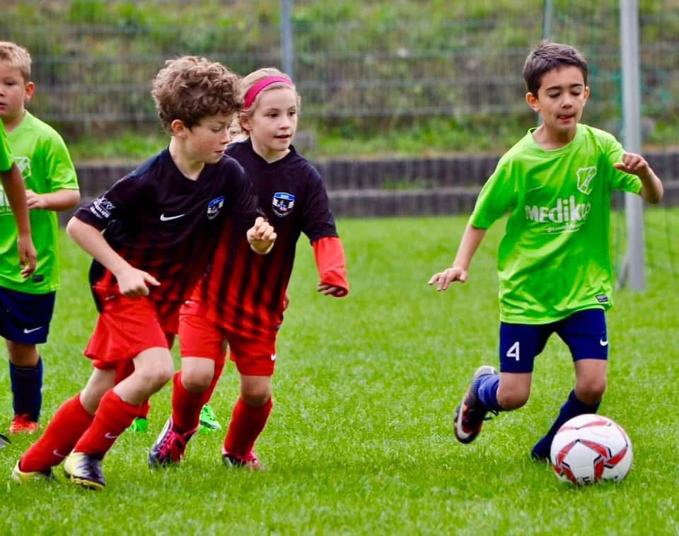 Throw back to where I learned to play.  I lived in Germany for 7 years bc of my dad’s job. I learned footwork, IQ and love of the greatest game ever.