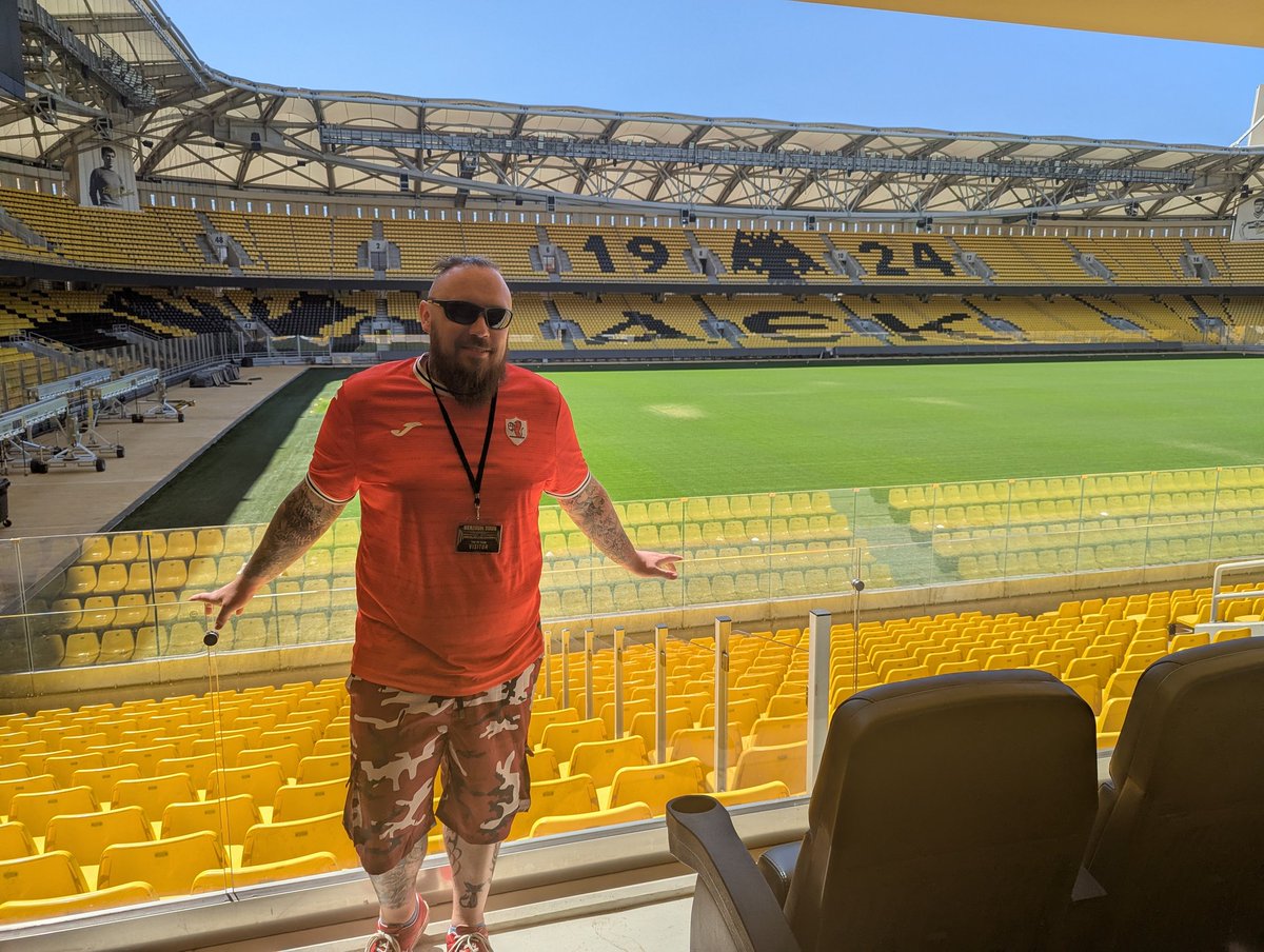 Ross Stevenson (@batross07) on Twitter photo Arguably saved the best for last with this one! Spreading the word of <a href="/RaithRovers/">Raith Rovers Football Club</a> to the AEK Athens side of the city!
#aekathens #aek #Athens Arguably saved the best for last with this one! Spreading the word of <a href="/RaithRovers/">Raith Rovers Football Club</a> to the AEK Athens side of the city!
#aekathens #aek #Athens