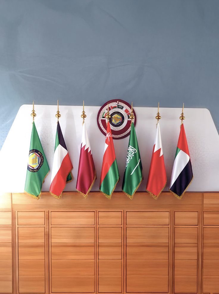 اللهم آمنا في أوطاننا، ووفق قادتنا، واحفظ بلادنا من كل سوء، واجعلها آمنة مطمئنة، سخاءً رخاءً، يا رب العالمين.