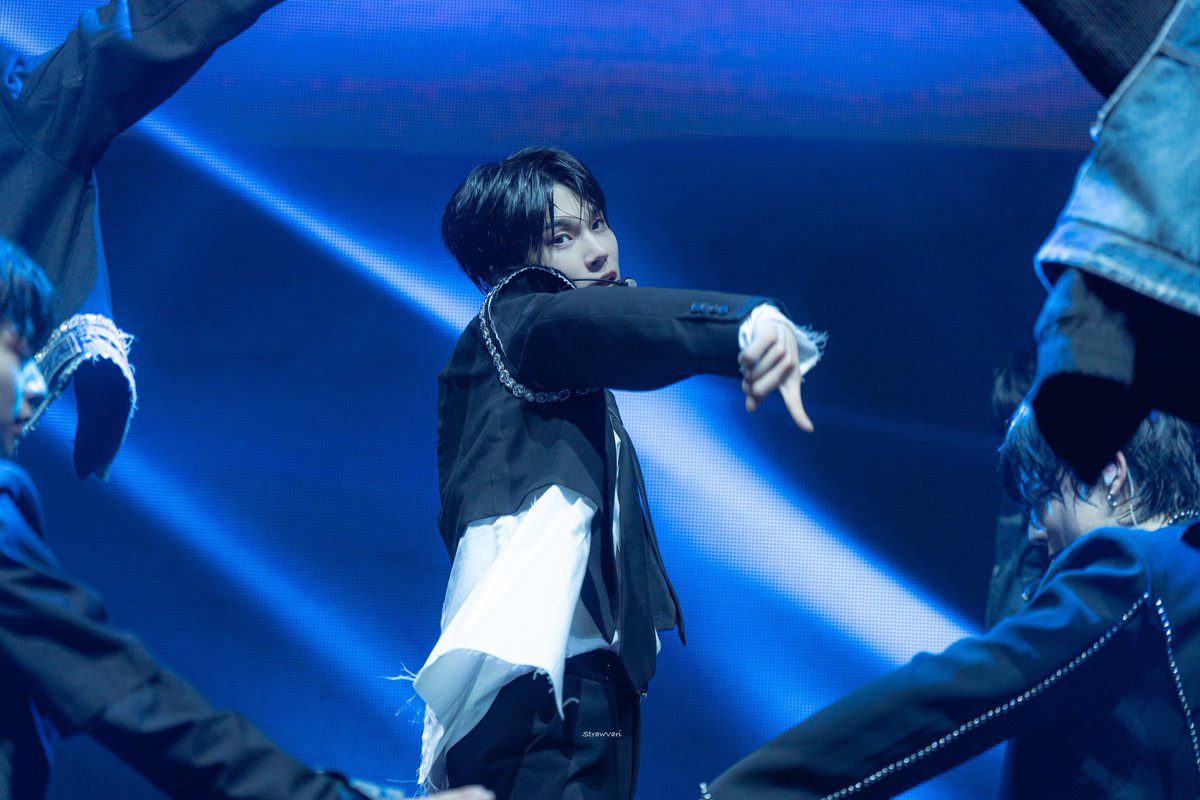 StrawVari___'s tweet photo. 250613

#EVNNE #이븐 
#박한빈 #PARKHANBIN https://t.co/Ui8d8boQdo