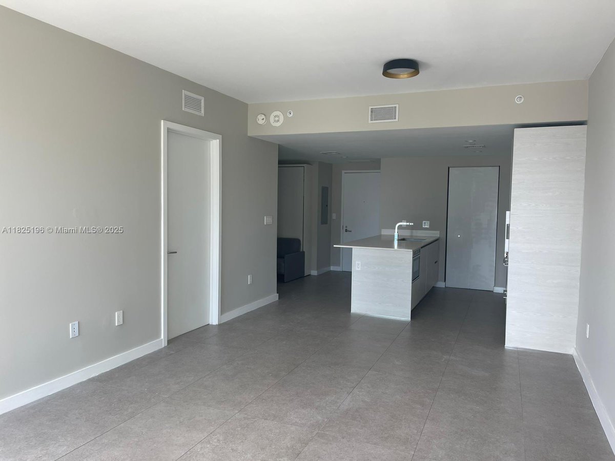 Attention home buyers! Don't miss out on this amazing new listing in Brickell.
- Ober  Delgado #SL3576834 with United Realty Group (FL)
- Contact me at 801.687.4467