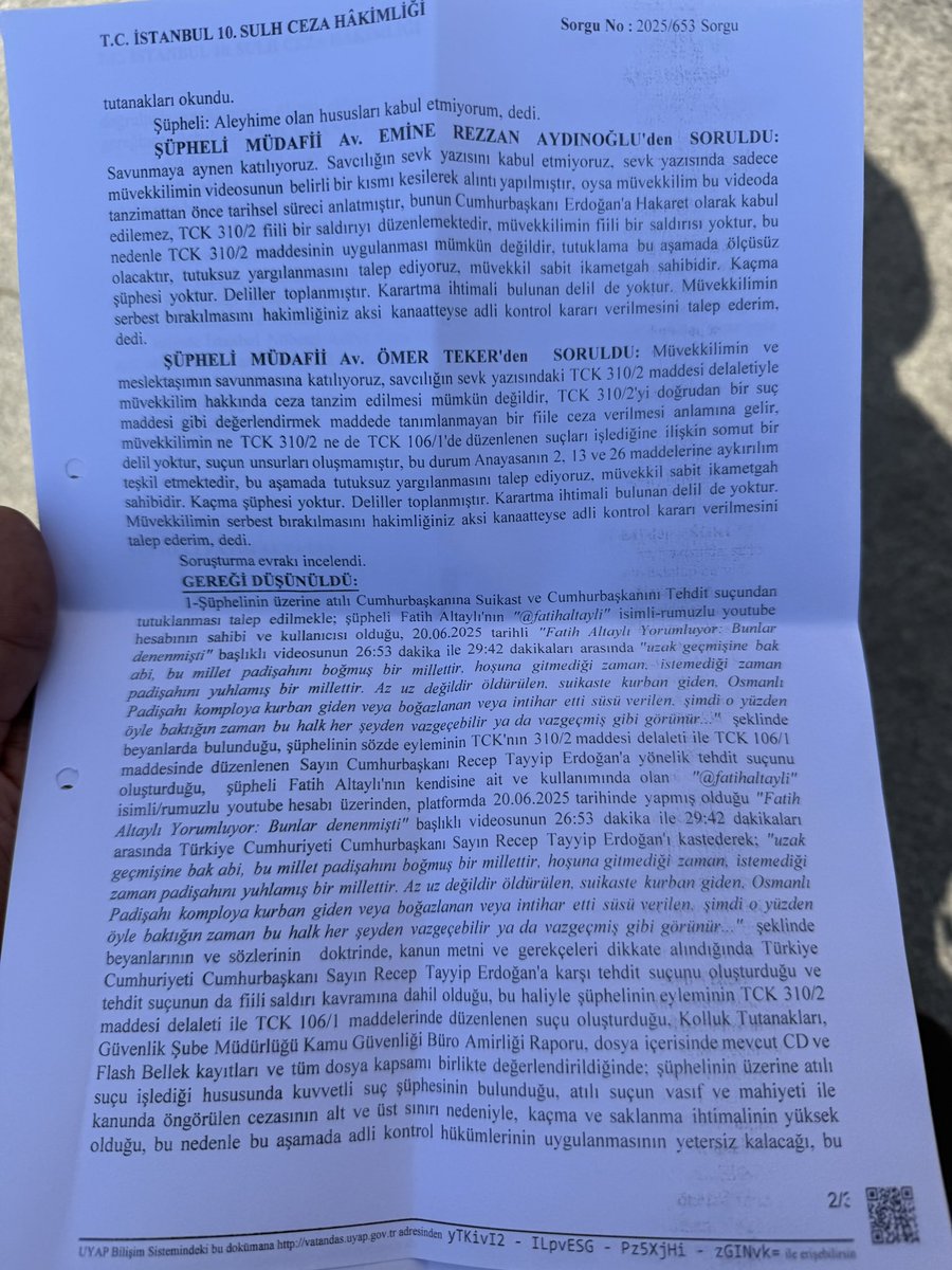 muratagirel's tweet photo. Fatih Altaylı, “Cumhurbaşkanına suikast” ve “Cumhurbaşkanını tehdit” suçlamalarıyla tutuklandı.
Mahkeme, kaçma ve saklanma ihtimalini gerekçe gösterdi. https://t.co/roT6hxOLgS